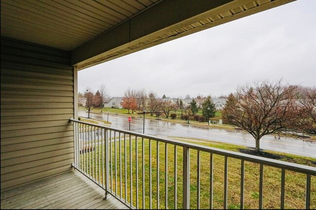Photo - 4612 Court Yard Dr