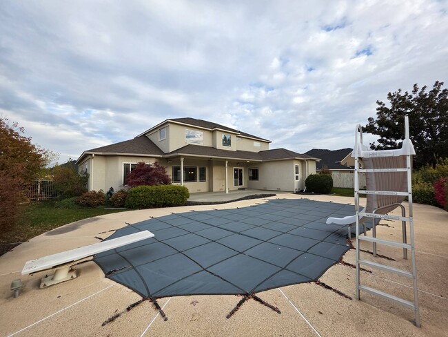 Building Photo - 3493 Hanstead St