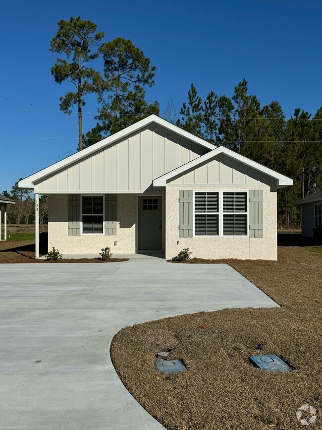 Building Photo - 103 Crown Cir Rental