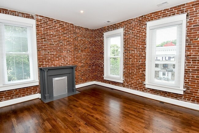 Photo - 1764 Frankfort Ave