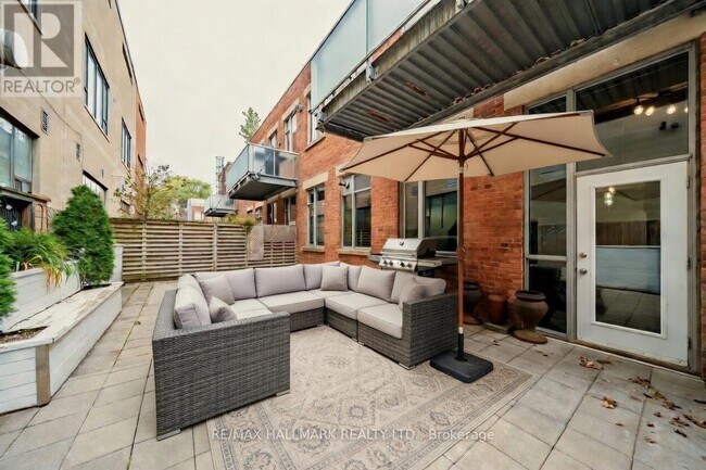 Photo - 201 Carlaw Ave Unité 120