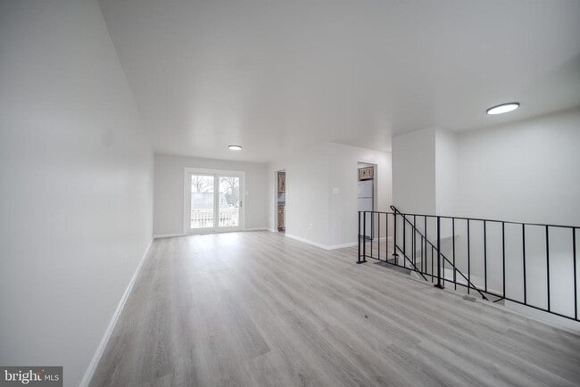 Photo - 11209 Caroline Ave