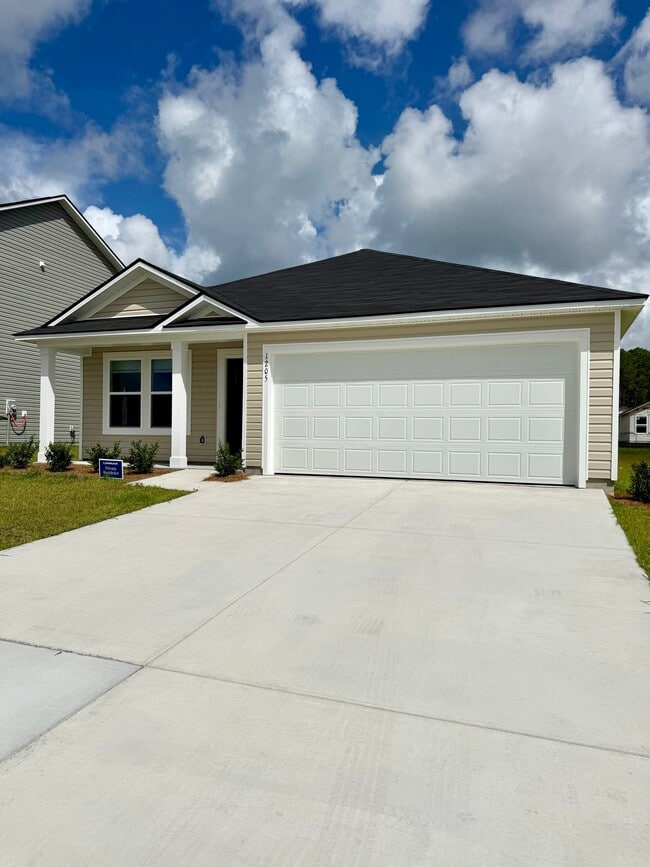 Photo - 1205 BLACK KITE CT SW