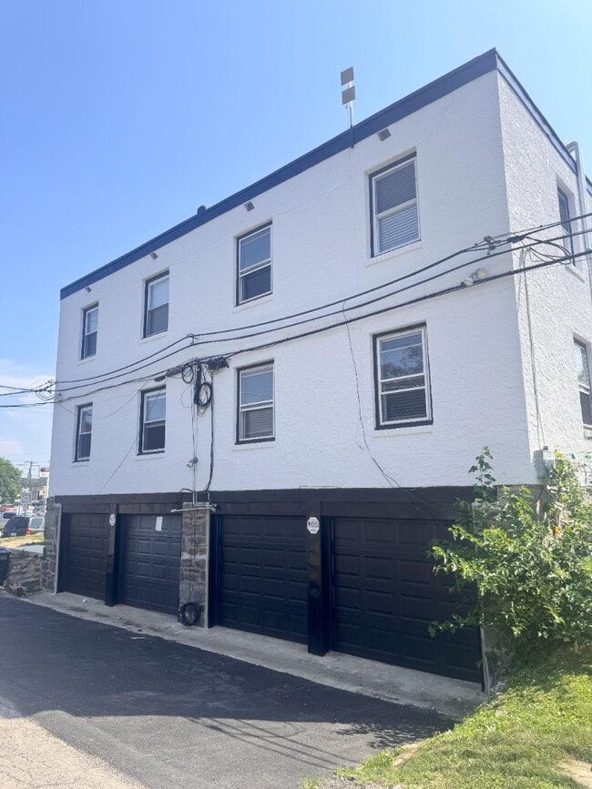 2333 Haverford Rd