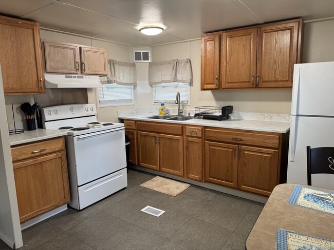 Photo - 60 Kraman Ln
