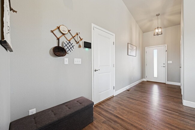 Photo - 1140 E Dove Creek Dr