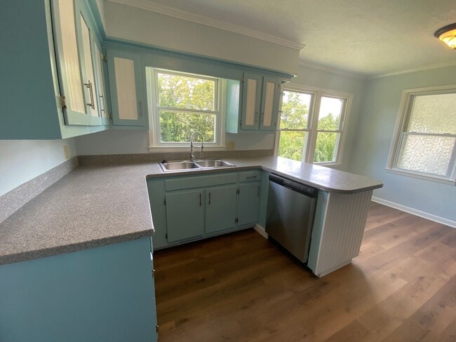 Photo - Downtown West Jefferson Living – 3BR Home with Deck & Carport