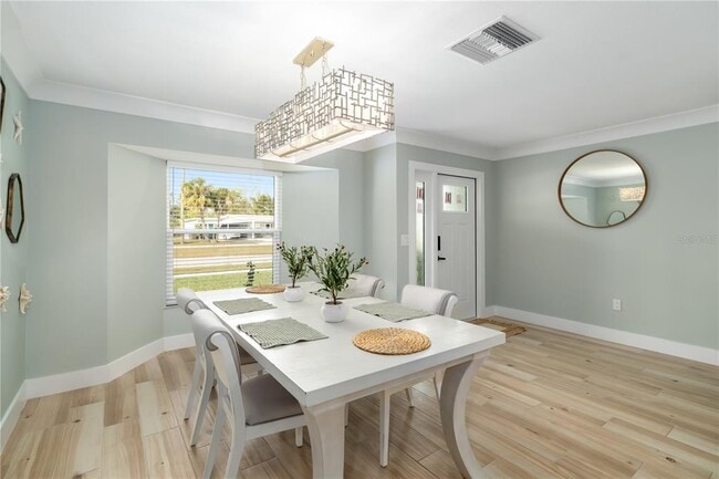 Photo - 3719 118th St W