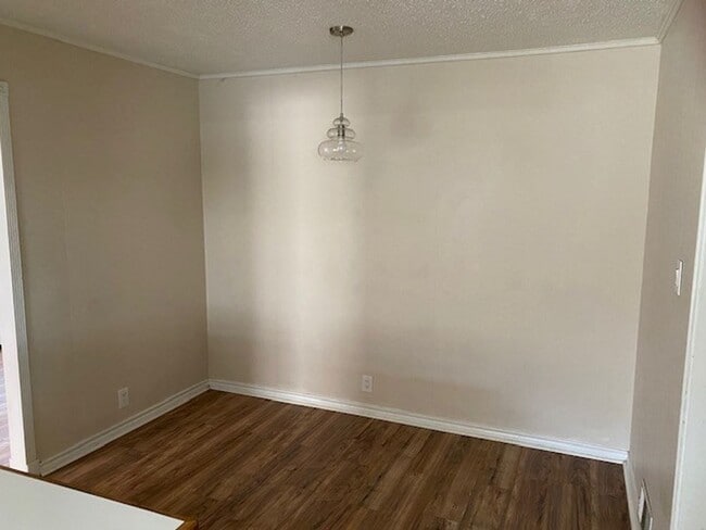 Photo - Large 3 bed/2 bath home in nice neighborhood  in Denison!