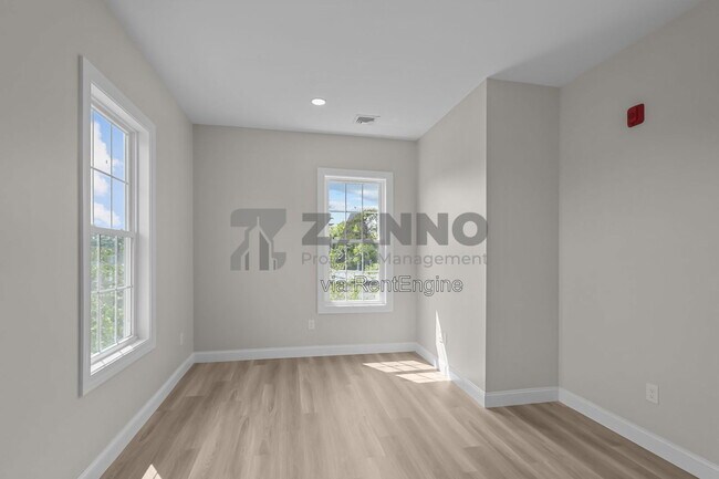500 Main St Unit 3f