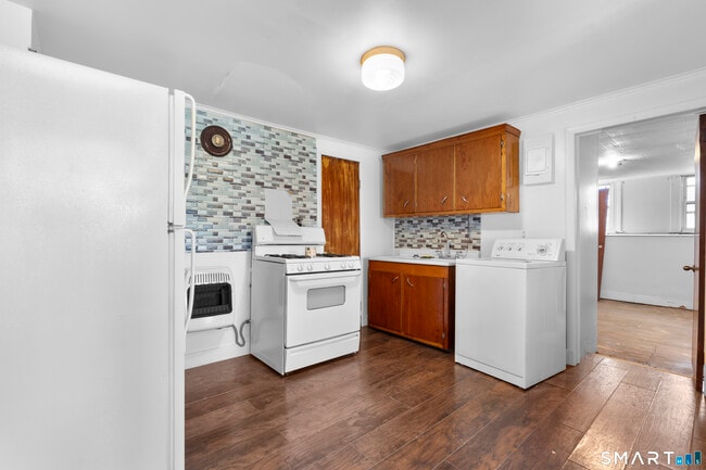 Photo - 48 Anderson St Unit 2