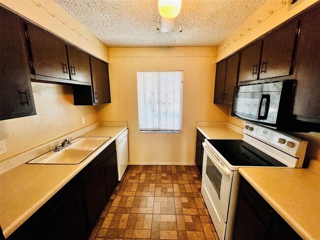 Photo - 7529 Pitch Pine Cir Unit D