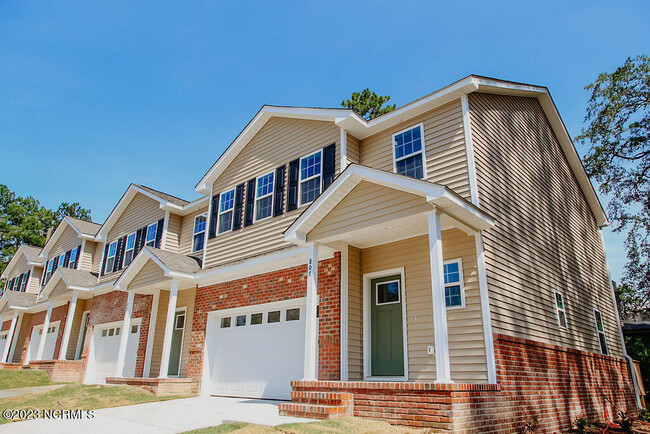 Photo - 807 Ducks Lndg Townhome