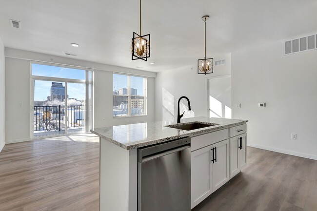 Photo - Hollow Gulch