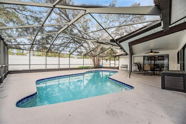 Photo - 1 Fernery Ln