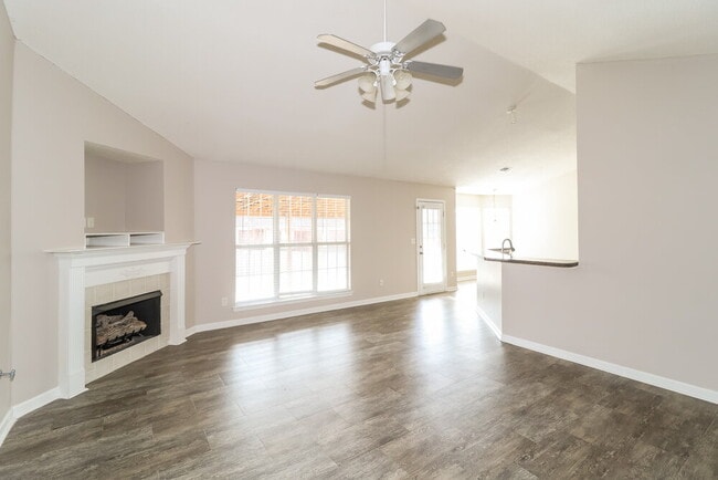 Photo - 6179 Sandbourne E