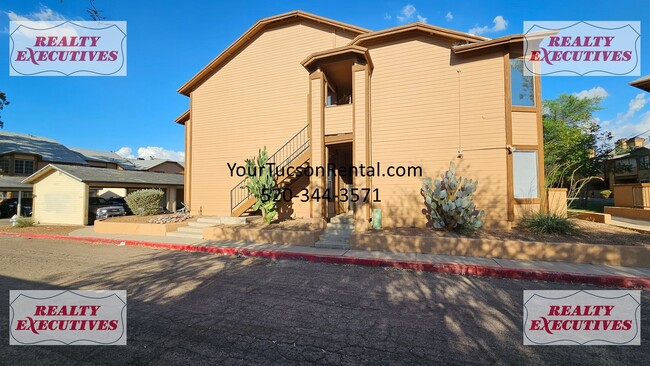 Building Photo - Downstairs - 3 Bedrooms and 2 baths with a... Rental