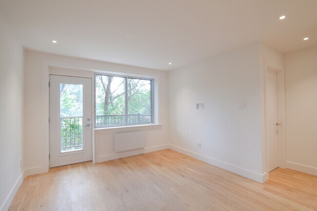 Photo - 4390 Grand Blvd. Unit 304