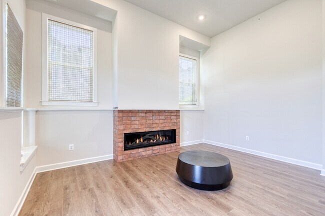 Photo - 200 Hickory Hollow Ct
