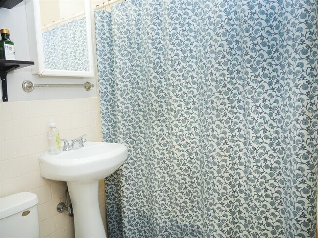 Photo - 14 Chestnut Hill Ave Unidad 3