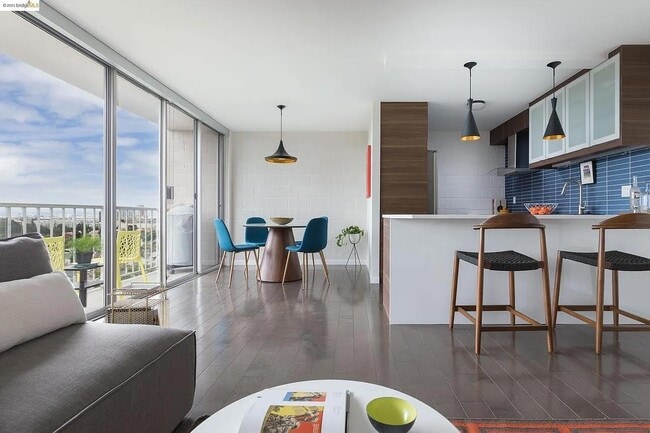 Photo - 1 Kelton Ct Unit 4A