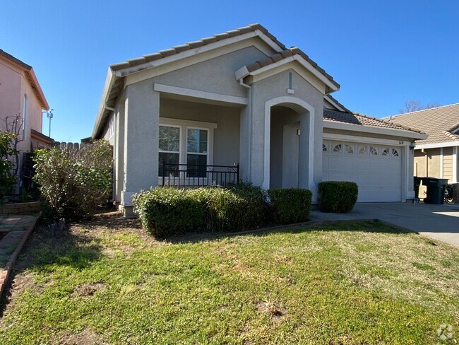 Building Photo - Fantastic 3 Bed, 2 Bath Home in Elk Grove