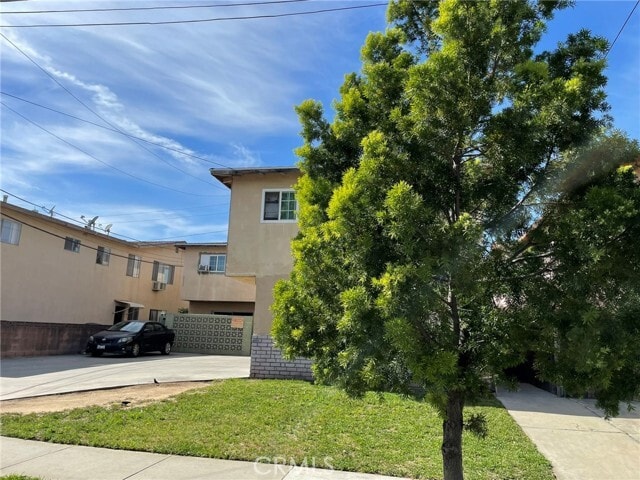 Photo - 409 Cll Cinco