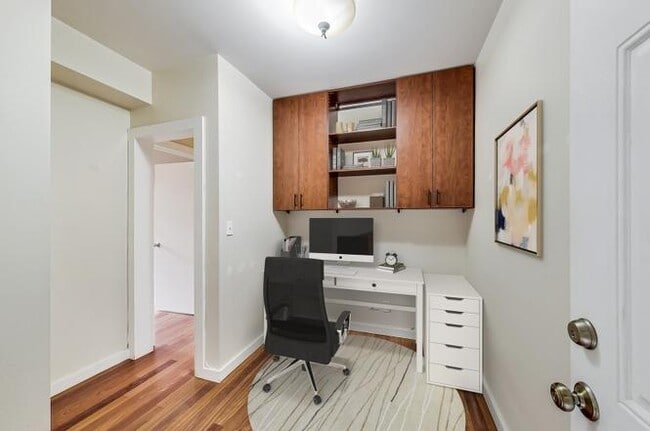 Photo - 1257 W Roscoe St