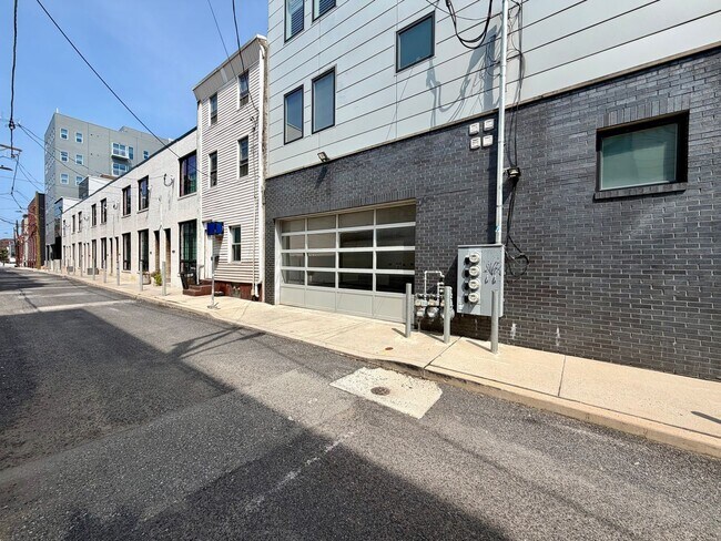 Photo - 113 Master St