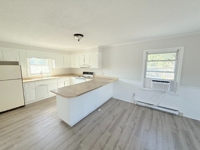 Photo - 120 N Pinewood Dr Unidad #4