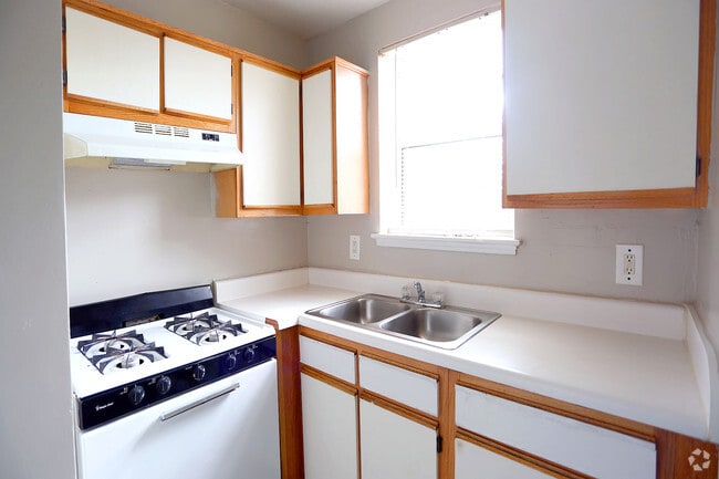 Standard Kitchen