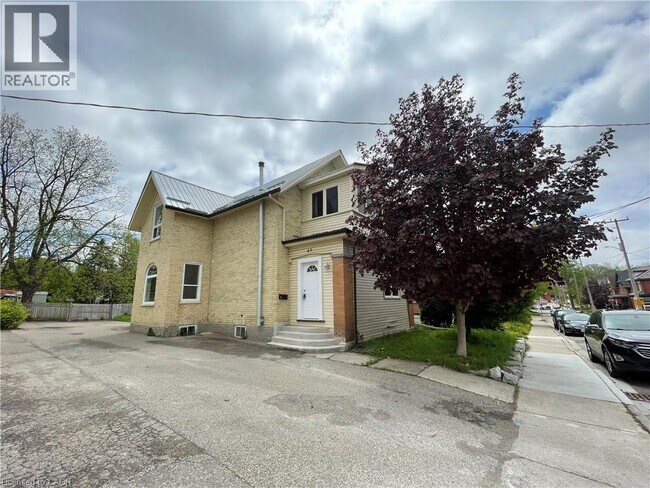 Photo - 49 Madison Ave N