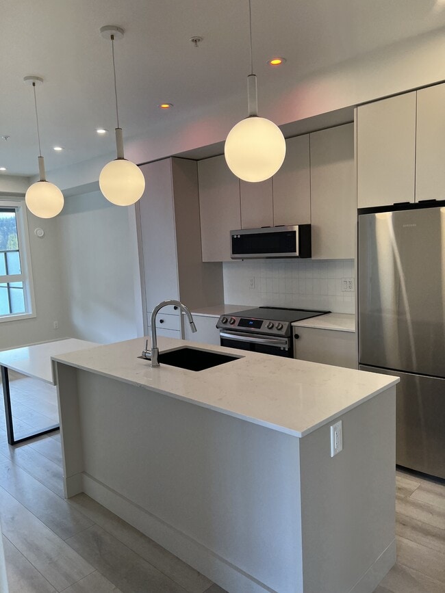 Photo - 45511-45511 Campus Dr