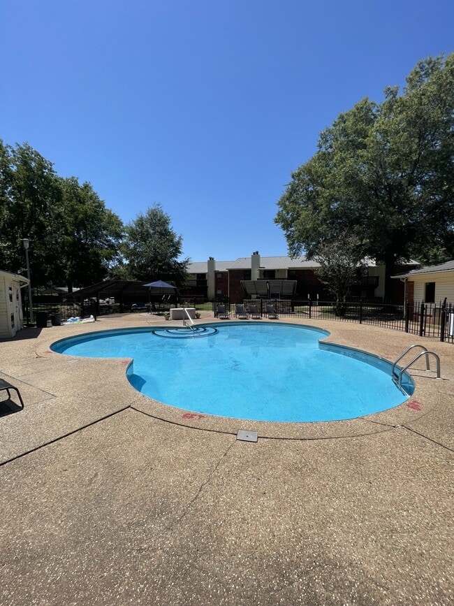 Harbortown Apartments