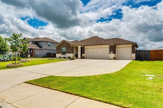 Photo - 389 Salt Springs Rd