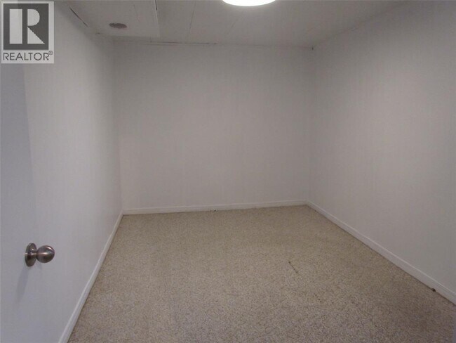 Photo - 1097 McDougall Ct