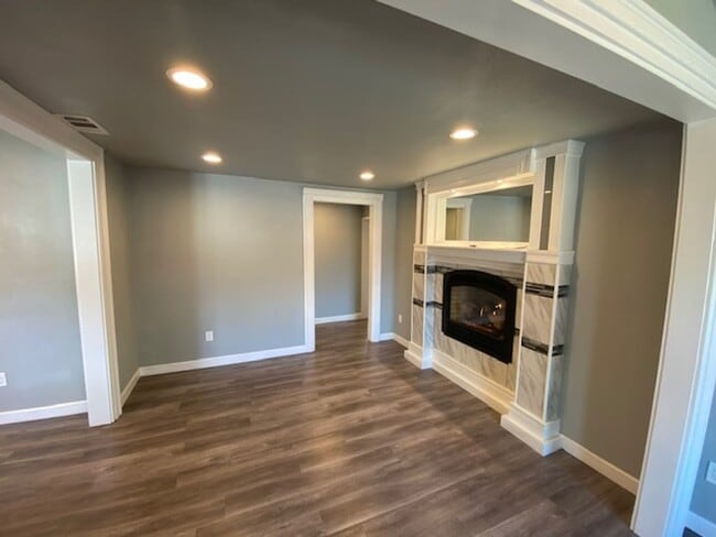 Photo - 3987 8th Ave