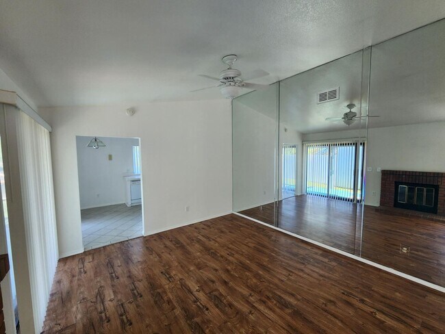 Photo - Sunset View! 3 Bedroom 2 Bath Home,