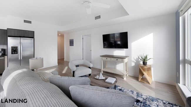 Photo - 707 S Farmer Ave Unidad 6031