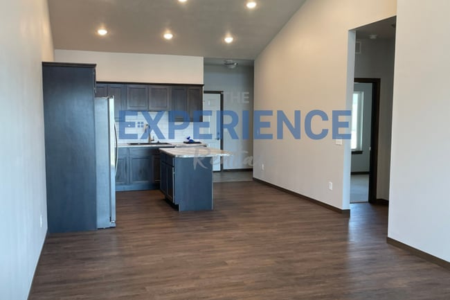 Photo - 5413 S Huntwood Ave