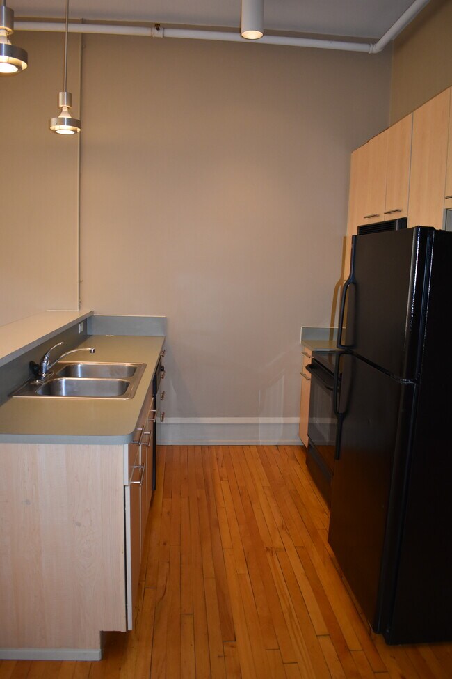 1 Oakes St SW