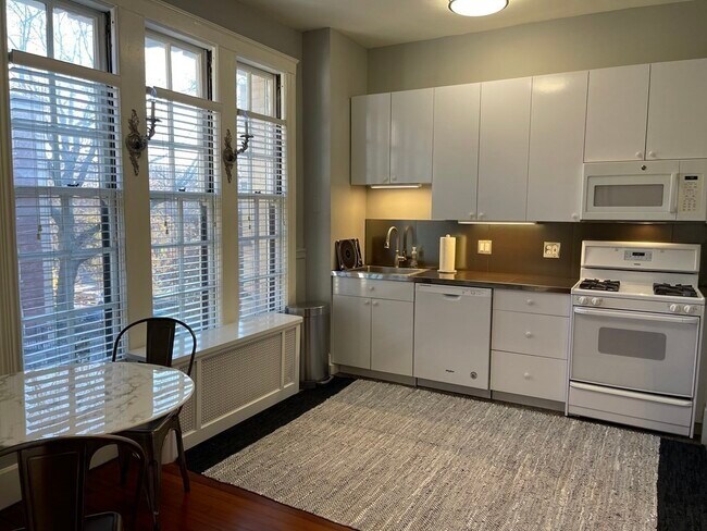 Photo - 1514 Beacon St Unidad 27