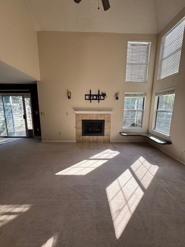 Photo - 3708-3710 Prescott Dr Unit 3710