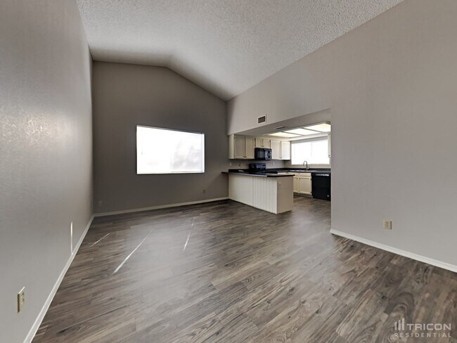 Photo - 8427 W Orchid Ln