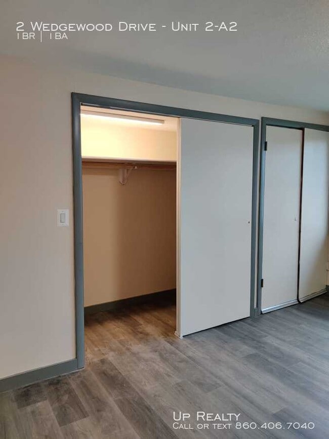 Photo - 2 Wedgewood Dr Unit 2-A2