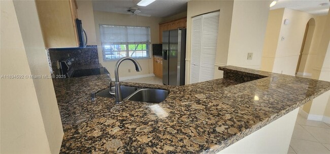 Building Photo - 2957 Oak Park Cir Rental