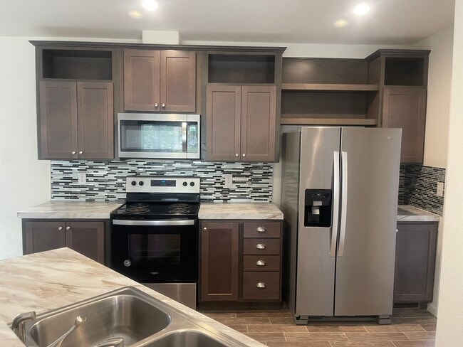 Photo - 3bed 2bath + bonus room, natural landscaping, Split Floor Plan Lower Magalia Paradise Pines