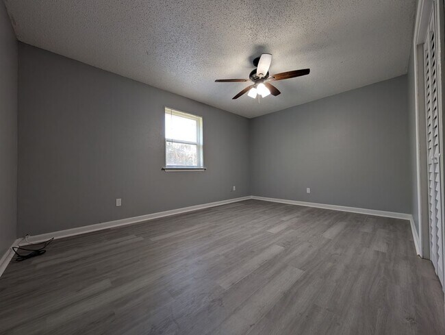 Photo - 2113 S Sugar Ridge Dr