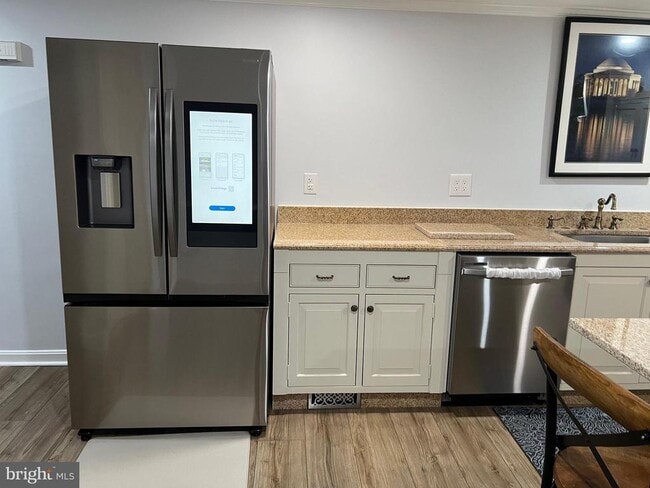 Photo - 216 Stern Cove