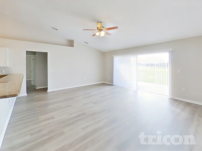 Photo - 1044 Darlington Ct